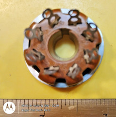 Cinch® 8 Pin Brown Micanol Octal Bakelite Socket w/ Wavy Retaining Ring