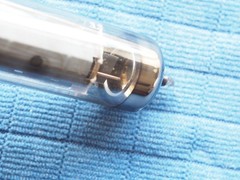 Used MULLARD BLACKBURN 6BQ5 EL84 Vacuum Tube kM1 – Small Chip On Glass Gm Tested