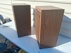Vintage Kenwood KL-555D 100 W 3-Way 5 Speaker System w/Grills in Reflex Cabinets