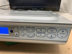 Audiovox KCD-3180 VTG Under Cabinet Kitchen & Garage AM/FM Clock Radio CD Player