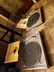 MCS Series Turntable (Modular Component Systems) Model 6710 Belt Drive. Technic
