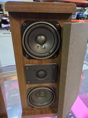 RARE Pair KOSS Dynamite M/100 Plus Walnut Veneer Bookshelf Speakers