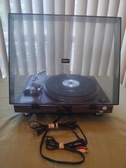 FISHER MT-6225 TURNTABLE WORKING VINTAGE DIRECT DRIVE SEMI AUTO AT CART TESTED