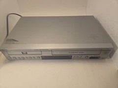 Sanyo DVW-7100 – No Remote Cinema Progressive VCR/DVD combo Tested and working