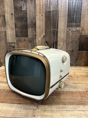 Nice Rare Vintage Original Portable RCA Victor Deluxe 14-PD-9030 14″ Retro -1958