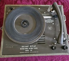 Vintage Audiotronics 301 Classroom School Record Player With Replay EUC