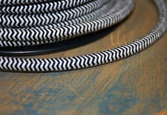 ZigZag Black/White Cloth Covered 3-Wire Round Cord, 18ga Vtg Chevron Lamp Lights