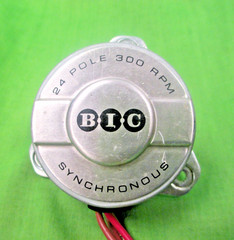 BIC 960 940 TURNTABLE MOTOR ASSEMBLY WORKS GREAT COMPLETE WITH AC CORD + SWITCH