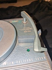 Vintage Rare Califone Turntable 1420b Portable record player 4 speed phonograph