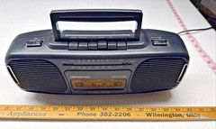 Soundesign 4625BLK AM FM Stereo Cassette Recorder Boombox Vintage