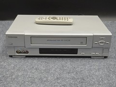 Toshiba W525 VCR 4Head Hi-Fi VCR Digital Auto Tracking Tested & Working W/Remote