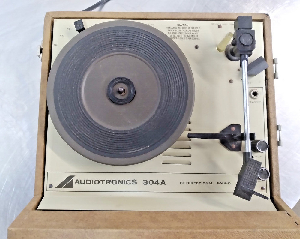 Audiotronics Model 304A, 4-Speed 16/33/45/78 RPM, Turntable, Record Player