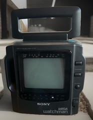 Sony Mega Watchman FD-525 Portable 4.5″ Gaming TV AM/FM Radio Complete In OG Box