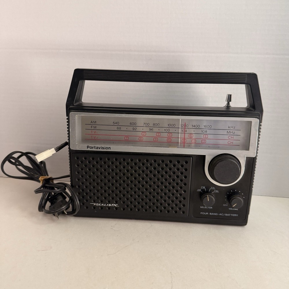 Vintage Realistic Portavision 12-660 4-Band AM/FM Radio Tested Works AC/Battery