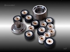 Pioneer RT-909 / 901 One pair of NEW PINCH ROLLERS ASSEMBLY Logo on rear