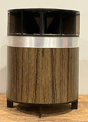 VTG 1972 Zenith B416W Circle of Sound Solid State Portable AM/FM AFC Radio (10D)
