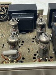 Monarch SA-40A Vintage Tube Stereo Integrated Amplifier Japan Powers On