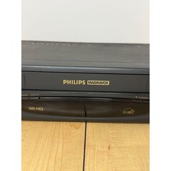 Philips Magnavox VRA411AT21 VHS HQ VCR 4 Head Black Parts or Repair