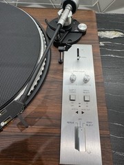 CONCEPT 2QD QUARTZ-LOCKED DIRECT DRIVE TURNTABLE – VINTAGE AUDIO
