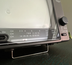 VTG. 80’s PORTABLE EMERSON 5″ BLACK & WHITE TELEVISION w/ POWER CABLE NO. TB0511