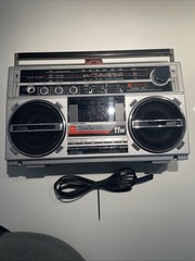 Toshiba BomBeat 85 RT-85S Vintage Boombox Japan Radio Works READ