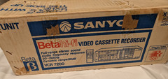 Sanyo Betamax Hi-Fi Video Cassette Recorder VCR 7200 with Remote Control & Box