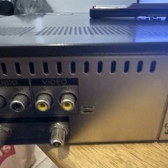 Sony Betamax Video Cassette Recorder SL-3030 Powers On for parts/repair
