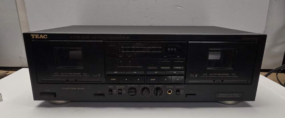 TEAC W-525R Double Auto Reverse Cassette Deck