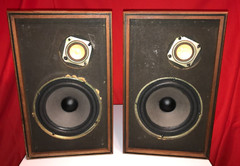 Vintage Pair Of Sony Speakers 2 Way 8″ Woofers Both Tested And Both Sound Great