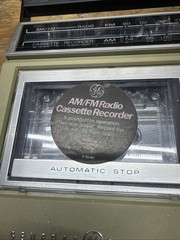 1980’s GE General Electric AM/FM Radio Cassette Recorder Model Beige Works !