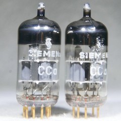 Matched Pair Siemens CCa (=E88CC/6922) A-Frame Getter Gold Pin Germany 1973