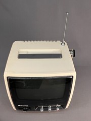 Vintage HITACHI Cube Style TRANSISTOR TV MODEL I-48; Circa 1976