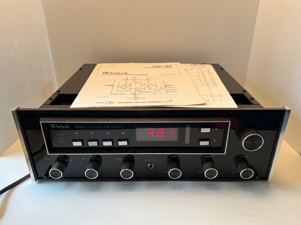 MCINTOSH MR80 FM TUNER – AS IS