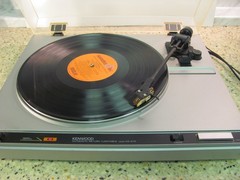 Kenwood KD-21R Belt Drive Turntable