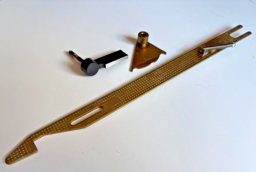 Dual 1229Q Stereo Turntable Record Size Selector Lever Locating Slide Assembly