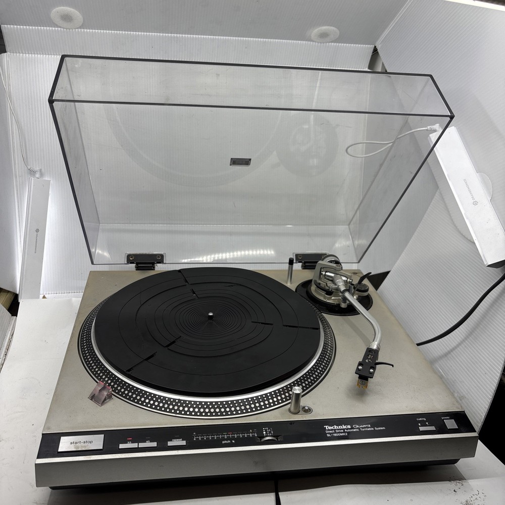 Technics SL-1600MK2 Turntable Direct Drive Record Player WORKS – See Desc