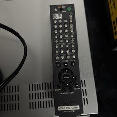 Sony SLV-D370P DVD VCR Hi-Fi Stereo Progressive Scan Combo Player
