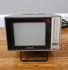 Vintage 1984 SHARP Analog Portable 5″ Color TV/Monitor Model 5H12 Made in Japan
