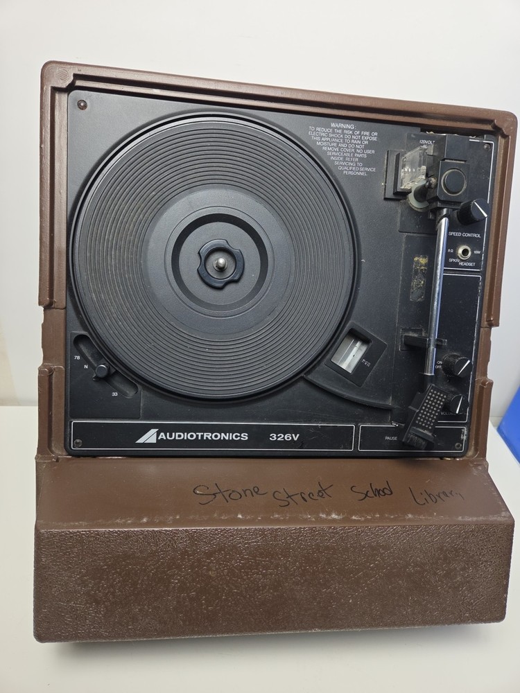Rare Vintage Audiotronics 326 Portable Turntable Record Player – Tested Working