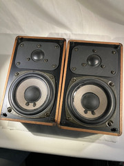 Realistic Book Shelf Speakers Minimus 40-2039A 40 Watt Tested Both Work Great