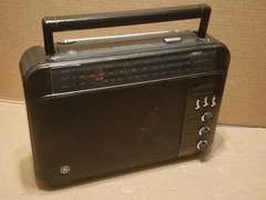 Vtg GE SUPERADIO AM/FM HI Performance Radio w/Wide Band Long Range 7-2887A AC/DC