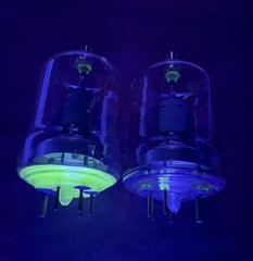 TWO 4-65A VACUUM TUBES WITH URANIUM GLASS SEALS – VASELINE GLASS – NICE UV GLOW