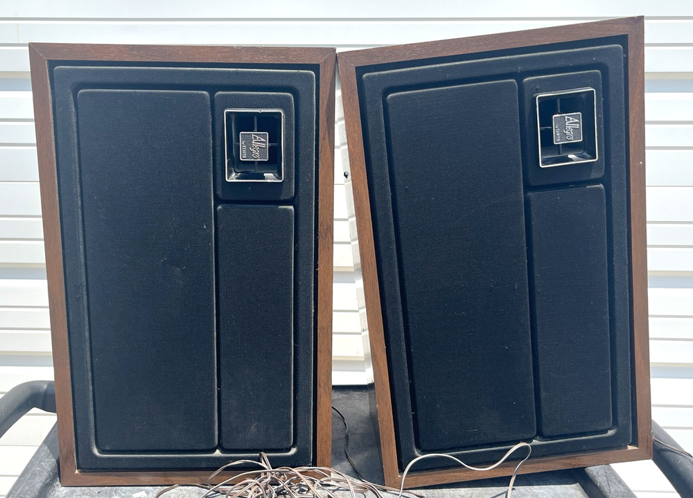 Vintage Zenith Allegro 3000 16 Ohm Floor Floor Speakers Set of 2