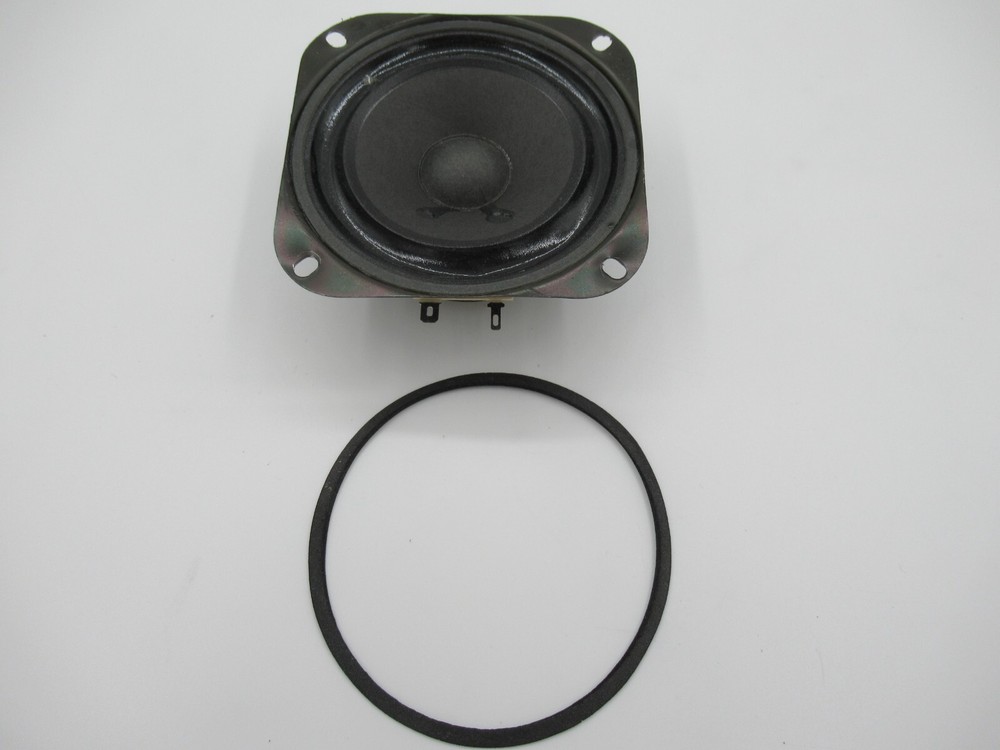Vintage Realistic 4″ Full range speaker Pulled From Minimus 21 Tested “Look”