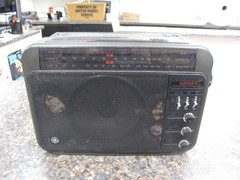 Vintage GE Superadio 7-2887A AM/FM Hi Performance Radio w/ Wide Band -WORKING!