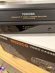 Toshiba W-522CG 4-Head Hi-Fi VCR VHS Player Tested Cleaned w/Original Box Remote