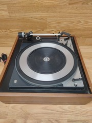 Dual 1209 Turntable – Powers On – No Headshell – PARTS OR REPAIR *READ Descript*