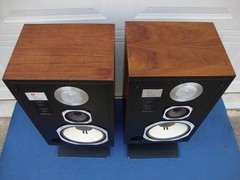 Super Nice JBL Delta L96 3-Way Floor Speakers – Reconditioned Classic