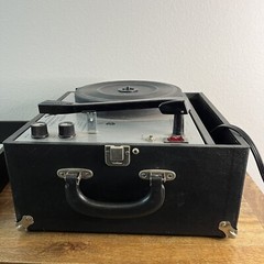 Hamilton Electronics Model 910 4-Speed Vintage Record Player – Works Plays