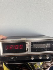 Vintage Zenith Clock Radio Circle of Sound H472 AM/FM Solid State Tested Works